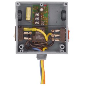 Enclosed Power Control Relay, 20 Amps
